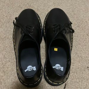 Womens 8 Doc Marten platform boots